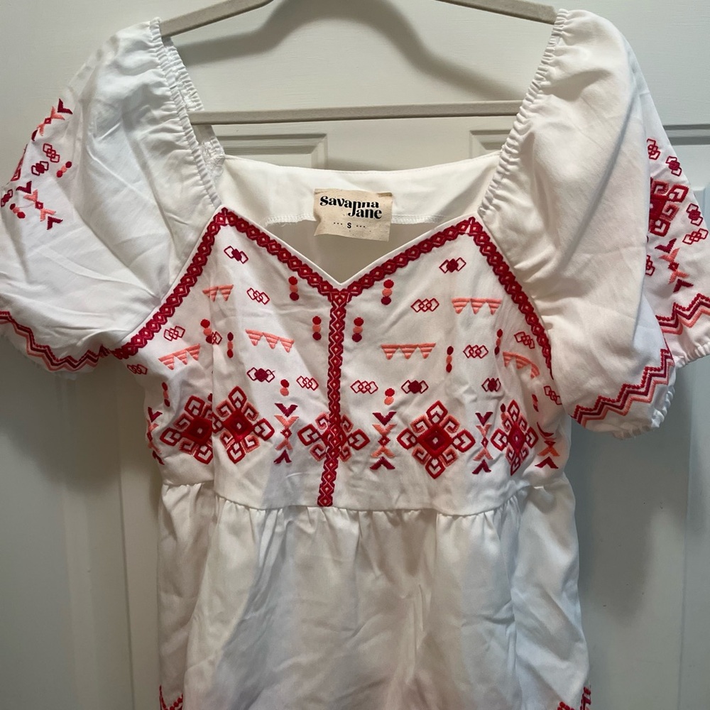Savanna Jane White and Coral Embroidered Top Small Floral Embellished Boho